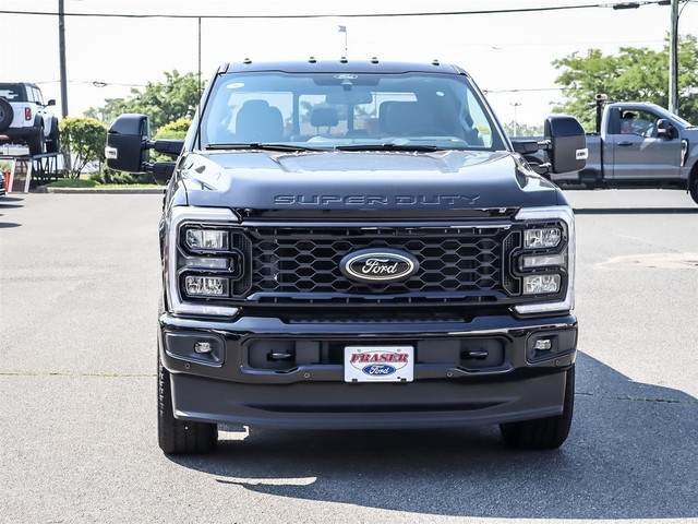 2025 Ford Super Duty F-250 LARIAT 4Wd Crew Cab 6.75' Box in Cars & Trucks in Oshawa / Durham Region - Image 3