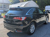 Strong acceleration and fuel economy from standard V6 engine high-mounted rear seat provides generou... (image 4)