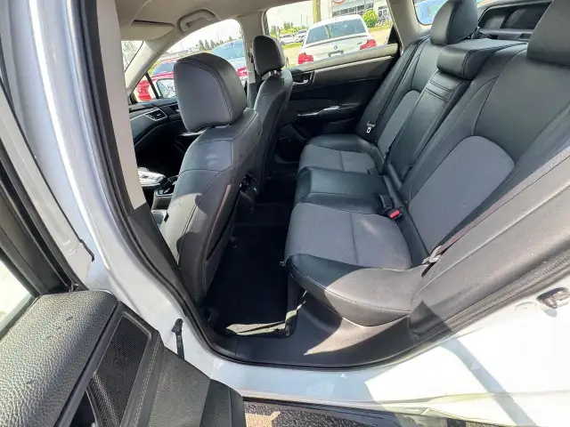 2019 Honda Clarity PLUG-IN HYBRID, LEATHER, ALLOYS, LOADED, CERT in Cars & Trucks in London - Image 13