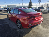 2022 KIA FORTE EX 2.0L CVT AUTOMATIC FEATURES: POWER LIFTGATE LANE KEEP HEATED SEATS CRUISE CONTROL... (image 4)