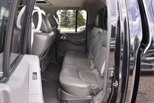 2012 Nissan Frontier dans Autos et camions dans Calgary - Image 22
