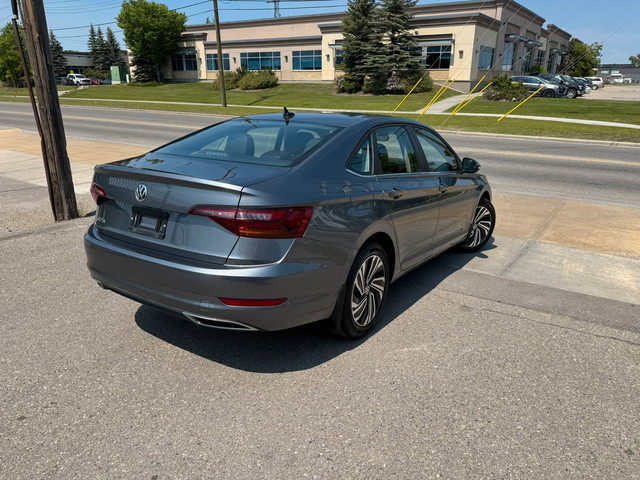 2019 Volkswagen Jetta SEL Premium 1.4L FWD in Cars & Trucks in Calgary - Image 4