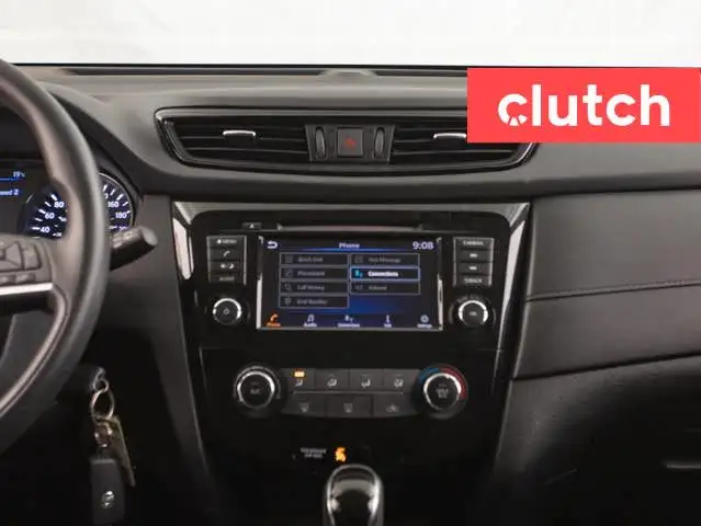 2019 Nissan Rogue S w/ Apple CarPlay & Android Auto, Rearview Ca dans Autos et camions dans Ottawa - Image 30