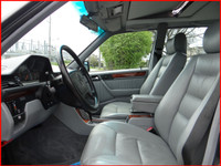 1993 MERCEDES-BENZ E300 RARE FIND! NOT TOO MANY AROUND! CARFAX VERIFIED, CLEAN TITLE, NO ACCIDENTS !... (image 7)