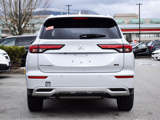 2024 Mitsubishi Outlander SE - Heated Seats, Sunroof, Power Lift in Cars & Trucks in Burnaby/New Westminster - Image 4