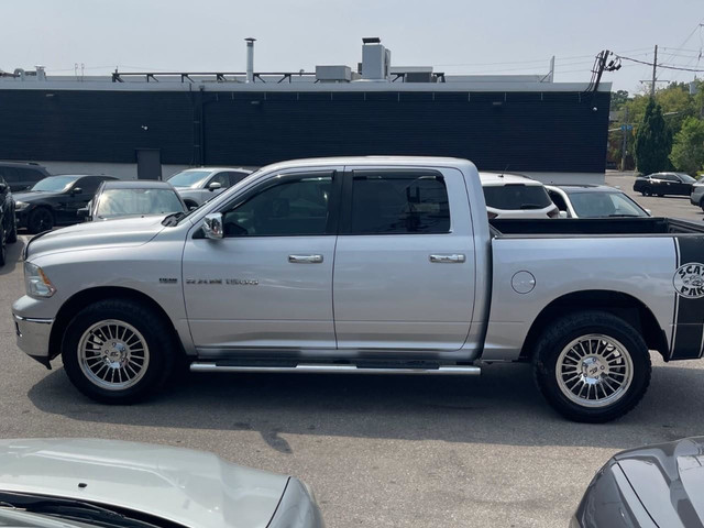 2012 RAM 1500 SLT Big Horn/Crew cab/Cam/Kenwood radio/Custom... in Cars & Trucks in City of Toronto - Image 4