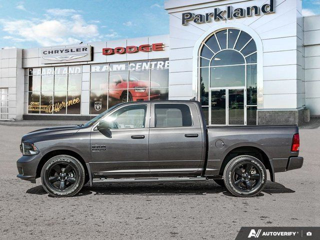 2023 Ram 1500 Classic Express Night Edition Crew 4x4 Nav in Cars & Trucks in St. Albert - Image 3