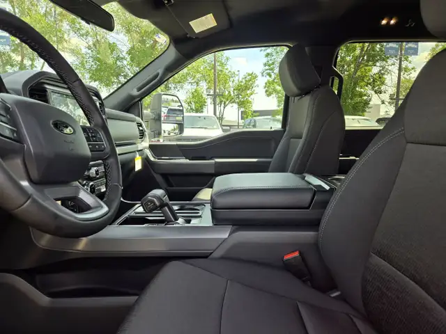 2025 Ford F-150 XLT | BLACK APP PKG | MOBILE OFF PKG | BED PKG in Cars & Trucks in Calgary - Image 16