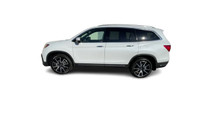 2021 Honda Pilot Touring 7 Passenger 3.5L V6 ALL MAINTENANCE UP TO DATE, and we have reconditioned t... (image 7)