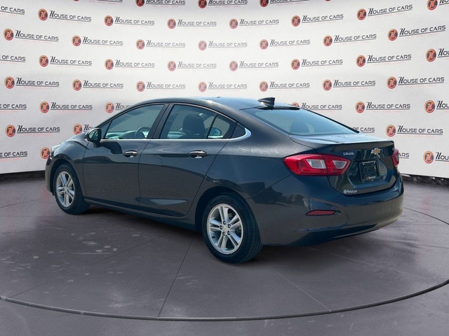 2017 Chevrolet Cruze LT / Heated Seats / Back up Camera / Blueto in Cars & Trucks in Calgary - Image 4