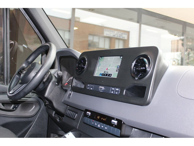 2020 Mercedes-Benz Sprinter Cargo Van 144\" - \"HIGH ROOF\" - \" in Cars & Trucks in City of Toronto - Image 3