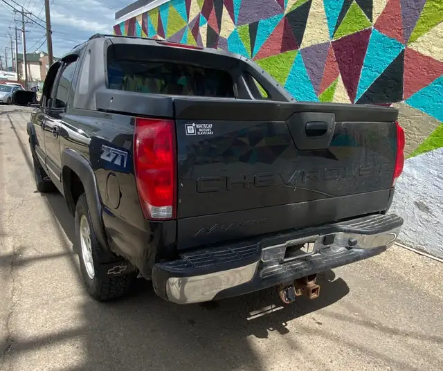 2005 CHEVROLET AVALANCHE K1500 SL62863214630914123
