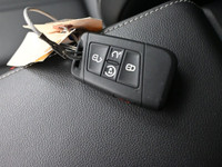 The 2024 Volkswagen Tiguan Comfortline is a versatile and refined compact SUV, powered by a 2.0L eng... (image 4)
