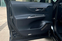 FINANCE OR LEASE PURCHASE PRICE: $36,200.00 + HST + Finance/Lease Fee + Licensing CASH PRICE: $38,20... (image 7)
