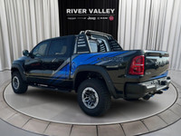 ALLOY WHEELS, NAVIGATION SYSTEM, HEATED FRONT SEATS, PANIC ALARM, TRACTION CONTROL, HEATED STEERING... (image 4)