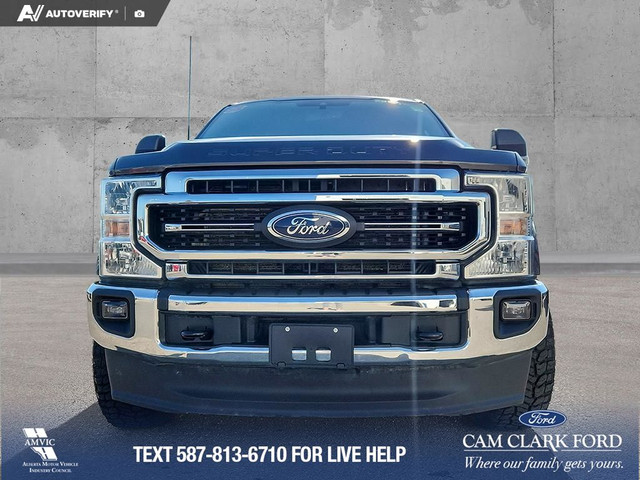 2022 Ford F-350 Lariat HEATED / COOLED SEATS | HEATED STEERIN... in Cars & Trucks in Red Deer - Image 2
