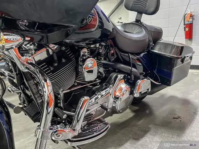 2009 Harley-Davidson FL-Road Glide FLTR in Street, Cruisers & Choppers in Calgary - Image 19