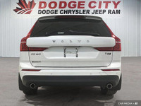 This Volvo XC60 boasts a Intercooled Turbo Premium Unleaded I-4 2.0 L/120 engine powering this Autom... (image 4)