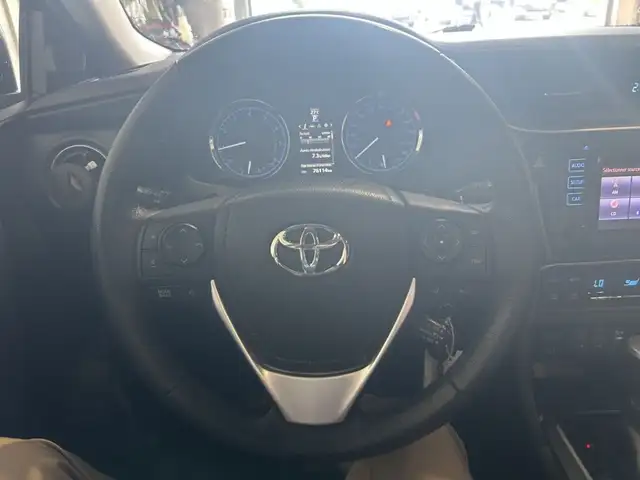 2017 Toyota Corolla SE Auto AC Cam in Cars & Trucks in Gatineau - Image 22