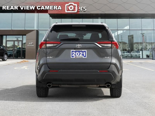 2021 Toyota RAV4 XLE - Sunroof - Power Liftgate - $207 B/W in Cars & Trucks in Ottawa - Image 4