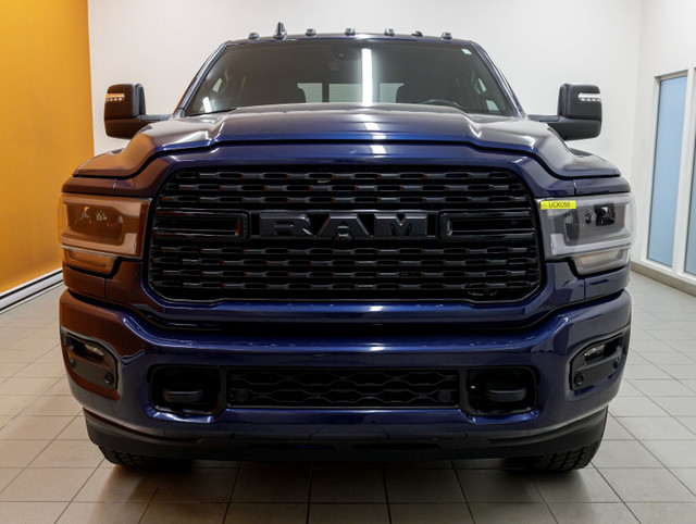 2024 Ram 3500 BIG HORN NIGHT LEVEL 2 CREW 4X4 DIESEL *TECH PKG* in Cars & Trucks in Laurentides - Image 4
