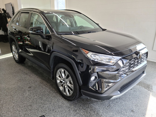 2019 Toyota RAV4 Limited AWD, CUIR, MAGS, TOIT, in Cars & Trucks in Sherbrooke