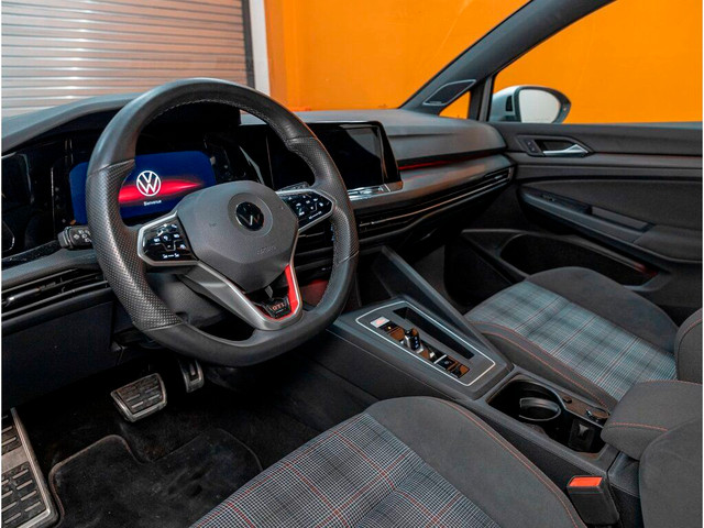  2022 Volkswagen Golf GTI AUTOBAHN *AUTO* TOIT *NAV* KARDON *SIE in Cars & Trucks in Laurentides - Image 2