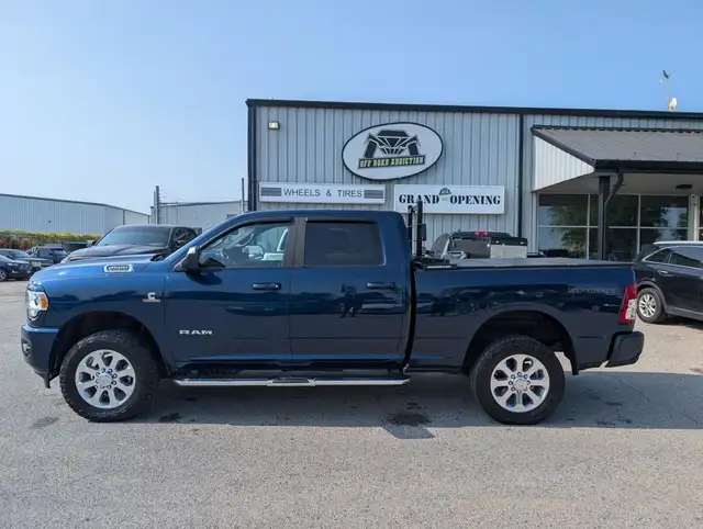 2022 RAM 3500 Big Horn in Cars & Trucks in London - Image 3