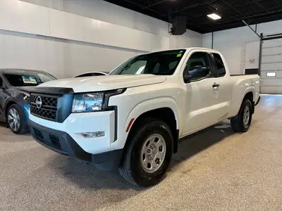 Built strong our 2023 Nissan Frontier S King Cab 4X4 gets going with grit and determination in White...