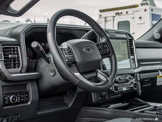 2025 Ford F-350 Super Duty PLATINUM in Cars & Trucks in Edmonton - Image 15