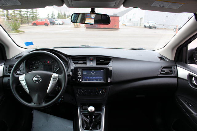 2019 Nissan Sentra in Cars & Trucks in Calgary - Image 2