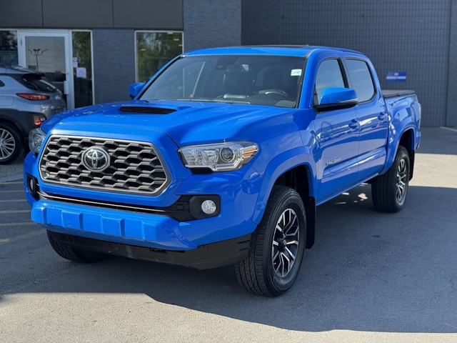 2021 Toyota Tacoma TRD SPORT w/ 6 SPEED / SUNROOF / LEATHER in Cars & Trucks in Calgary - Image 2