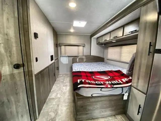 2023 Coachmen RV Freelander 23FS in RVs & Motorhomes in Edmonton - Image 36