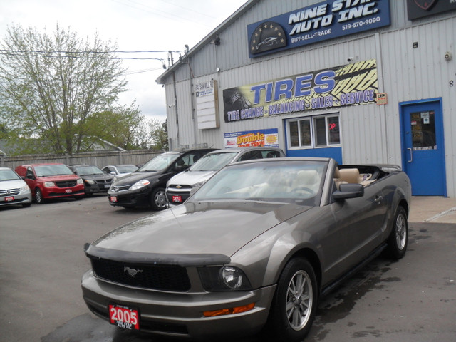 2005 Ford Mustang LEATHER-GET READY FOR SUMMER in Cars & Trucks in Kitchener / Waterloo