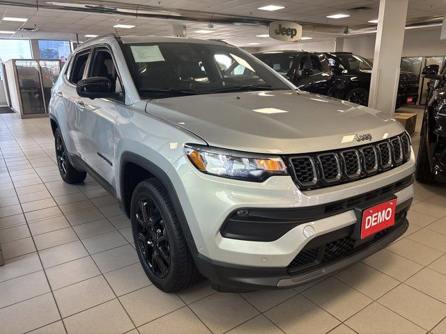 2025 Jeep Compass ALTITUDE**4X4**LEATHER SEATS**10.1 in Cars & Trucks in Mississauga / Peel Region - Image 3