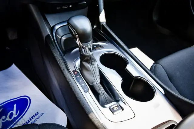 2023 Chevrolet Malibu LT • SUNROOF • HEATED SEATS • CP/AA in Cars & Trucks in Kingston - Image 23