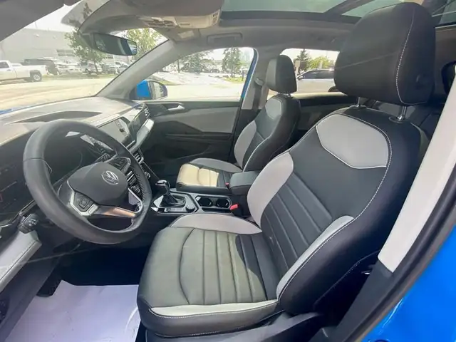 2023 Volkswagen Taos Highline in Cars & Trucks in Mississauga / Peel Region - Image 13