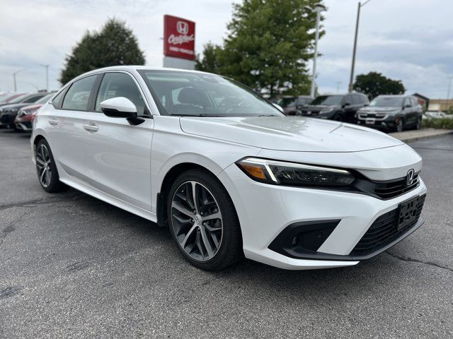 2022 Honda Civic Sedan Touring in Cars & Trucks in Hamilton - Image 3
