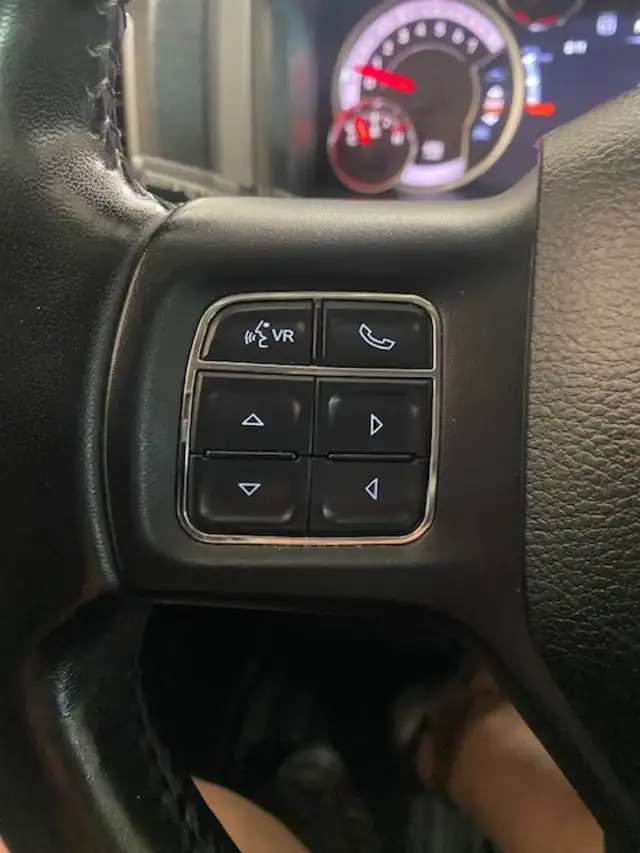 2020 Ram 1500 Classic Classic/ 4x4/ Crew/ Low K/ Lift/ Rubber/ A in Cars & Trucks in Winnipeg - Image 24