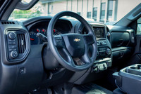 // ACCIDENT FREE!! // // SINGLE OWNER! // *GM CERTIFED* Experience rugged capability and modern desi... (image 9)