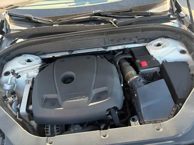 2019 Volvo XC60 Momentum T6 AWD Hail Sale in Cars & Trucks in Calgary - Image 31