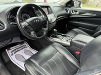 This 2017 Infiniti QX60 is a spacious and reliable SUV, perfect for driving in style and comfort. Wi... (image 8)