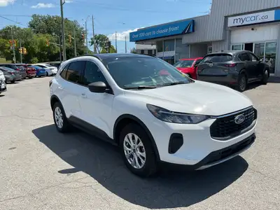 Contact us if you have any questions at 613-317-1941 1.5L ACTIVE AWD!!!! PANORAMIC SUNROOF. BACKUP C...