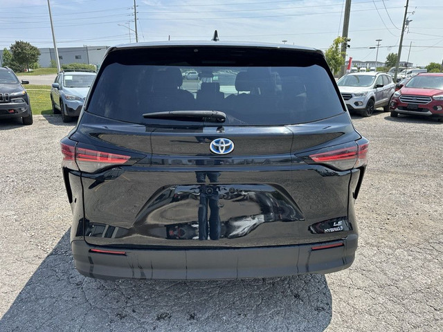 2021 Toyota Sienna LE HYBRID | LANE ASSIST in Cars & Trucks in London - Image 4