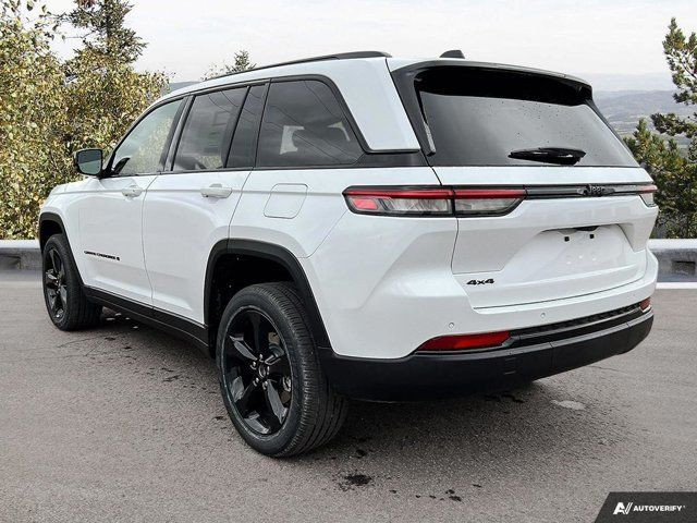2024 Jeep Grand Cherokee Altitude in Cars & Trucks in Moncton - Image 4