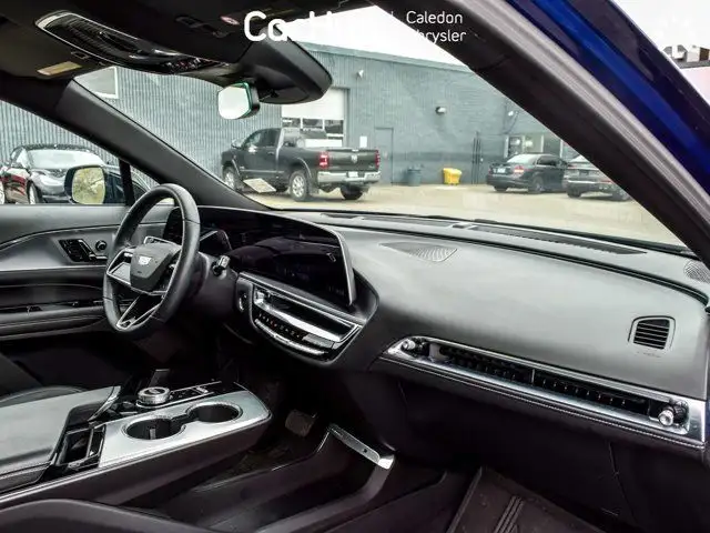 2024 Cadillac LYRIQ Tech Pano Sunroof 33Display Blind Spot Navi in Cars & Trucks in Mississauga / Peel Region - Image 50