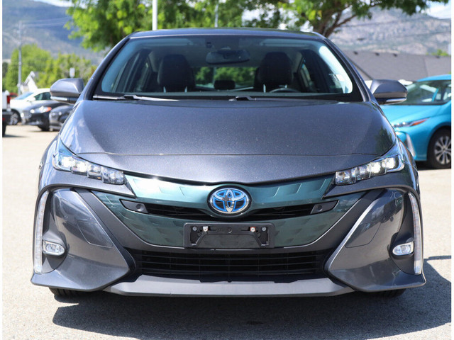 2020 Toyota Prius Prime Upgrade Auto - No Accidents / 1 Owner /  in Cars & Trucks in Penticton - Image 4