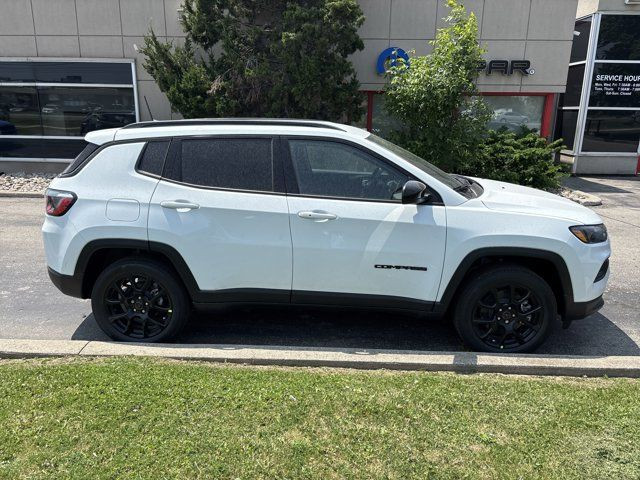 2025 Jeep Compass Altitude in Cars & Trucks in Mississauga / Peel Region - Image 4