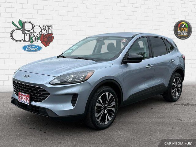 2022 Ford Escape SE | Heated Seats | Remote Start in Cars & Trucks in Windsor Region