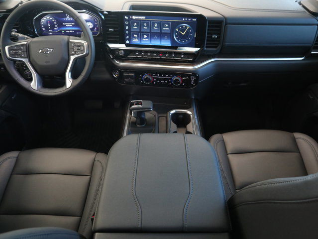 2025 Chevrolet Silverado 1500 LT Trail Boss in Cars & Trucks in Lloydminster - Image 2